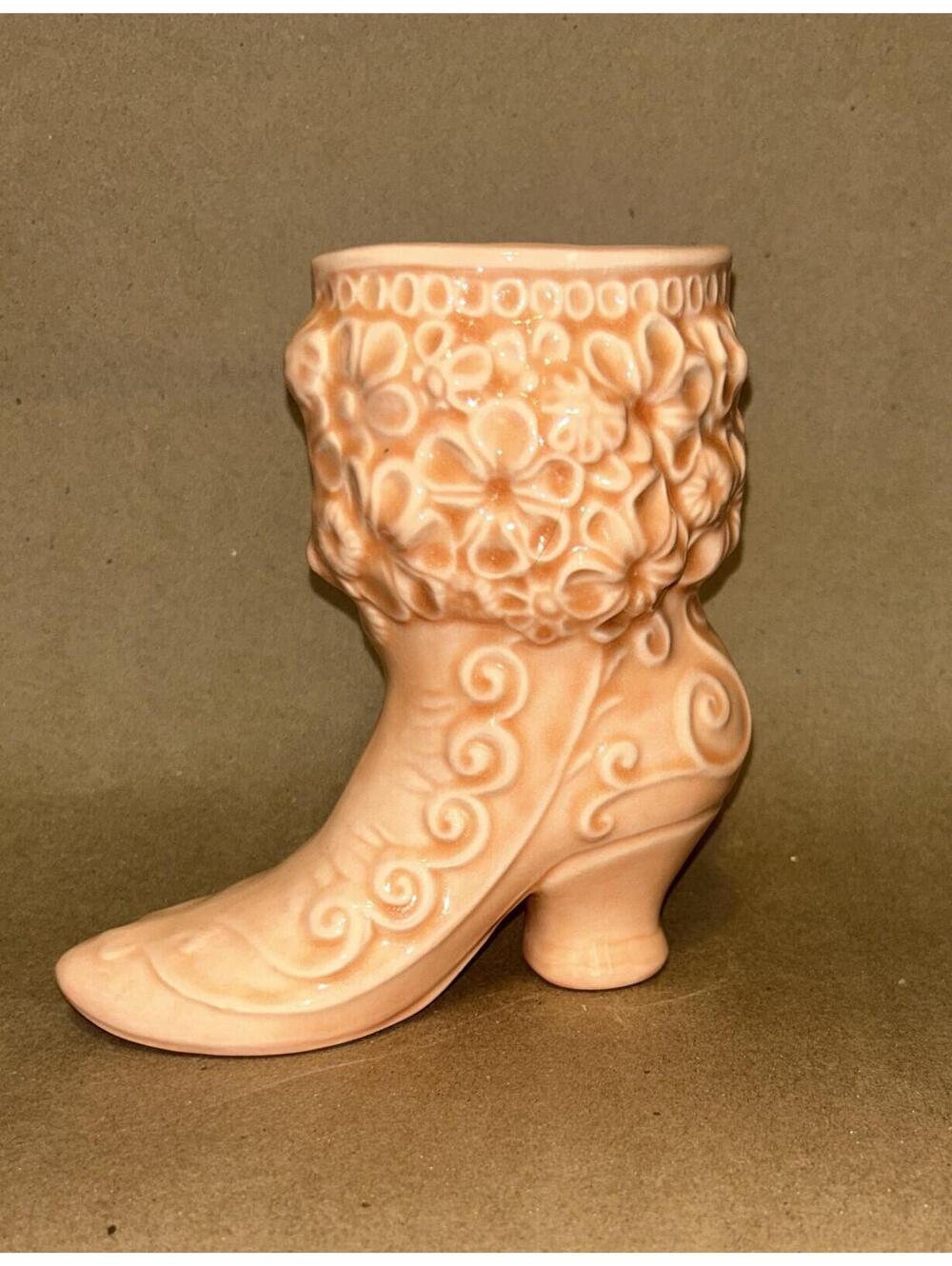 Victorian ceramic peach boot - 5 3/4" tall
